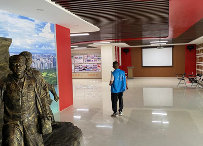 以技術(shù)獻(xiàn)禮 以服務(wù)鑄魂——海口華正中天科技公司工程部打造一流黨建活動(dòng)中心紀(jì)實(shí)